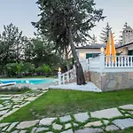 Villa Euphoria